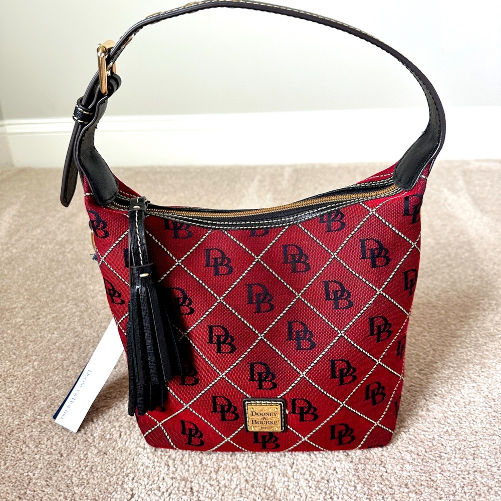 Dooney & Bourke Maxi Quilt Paige Crossbody - Cranberry
